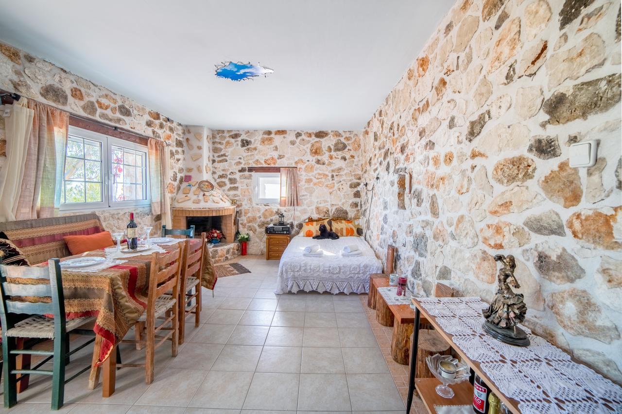 Вилла Lithahiro Stone House Agalas Экстерьер фото