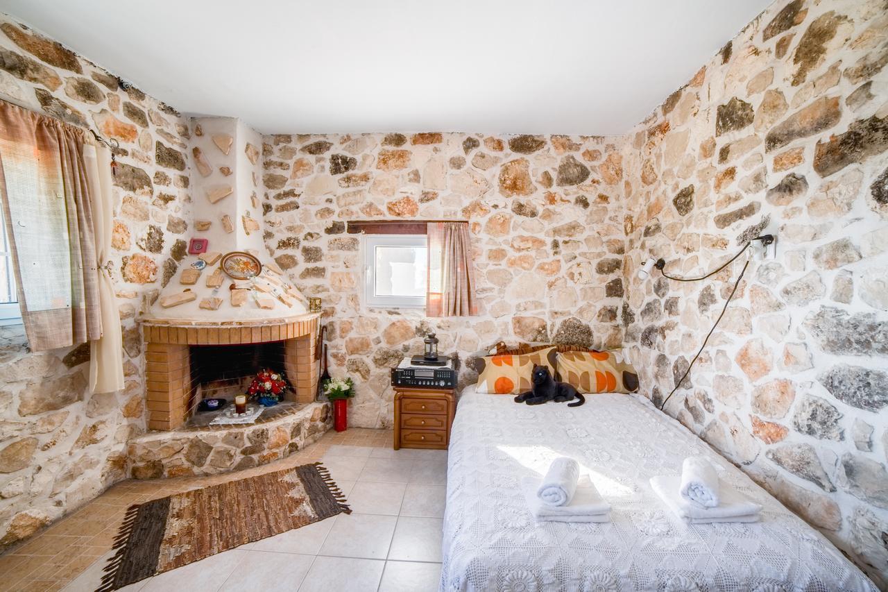 Вилла Lithahiro Stone House Agalas Экстерьер фото